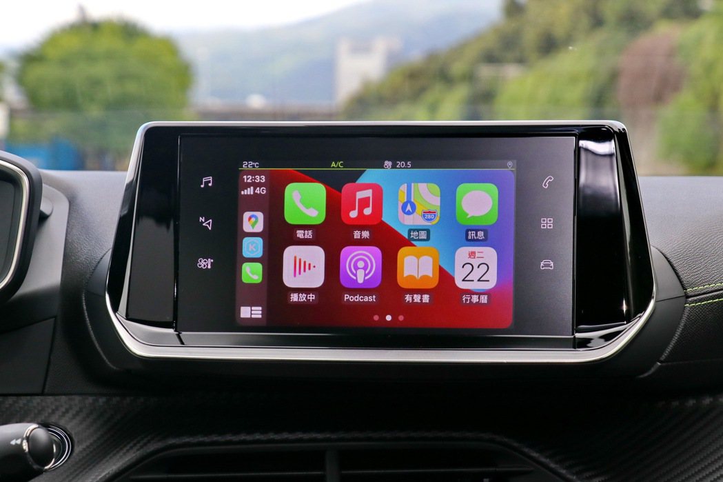 7吋全彩觸控螢幕音響通資系統提供Apple CarPlay及Android Au...