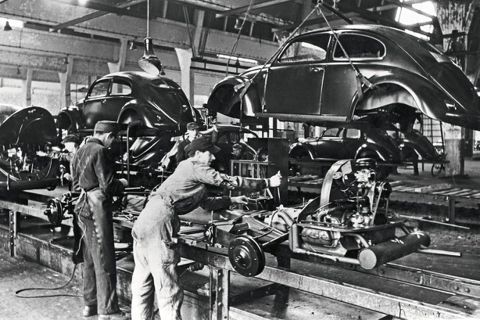 75年前Volkswagen第一批量產<u>金龜車</u>Beetle誕生！
