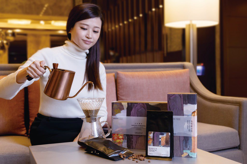 手沖驚豔台灣精品咖啡，同時也增添美學氣息。 圖／六福旅遊集團提供