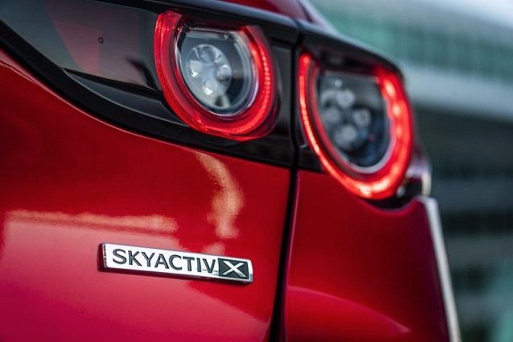 Mazda Skyactiv-X引擎具備柴油引擎壓燃與汽油引擎點火爆炸的雙重特性...