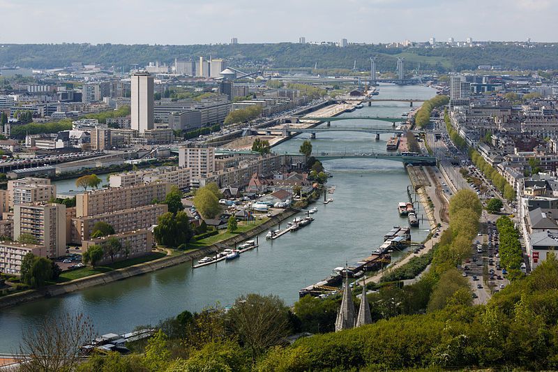 Rouen城裡的塞納河  感覺比巴黎更寬闊 / 來源： wikimedia