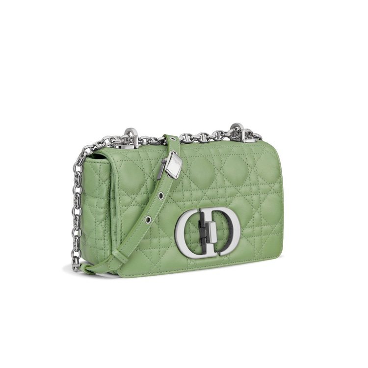 Dior Caro薄荷綠籐格紋柔軟小牛皮小型翻蓋包，11萬5,000元。圖／DIOR提供
