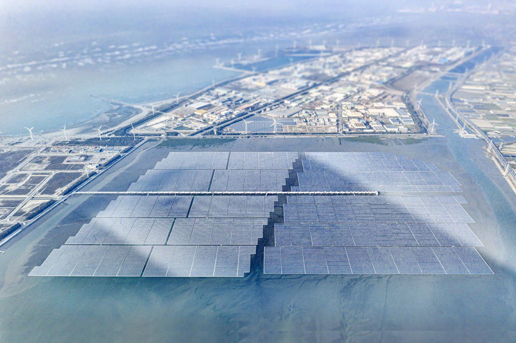 辰亞能源在彰濱投資全球最大的海上型太陽能電廠已併網發電。辰亞能源提供