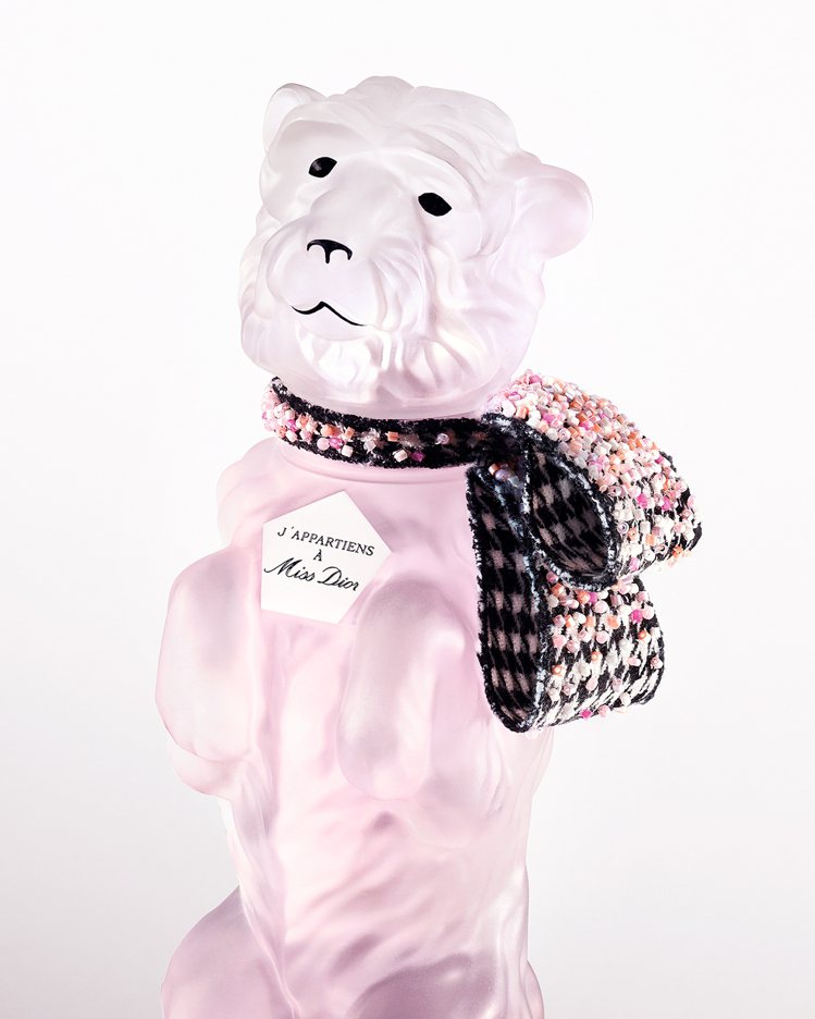 Miss Dior花漾迪奧淡香水-BOBBY限量復刻版／90ml／18,000元。圖／DIOR提供