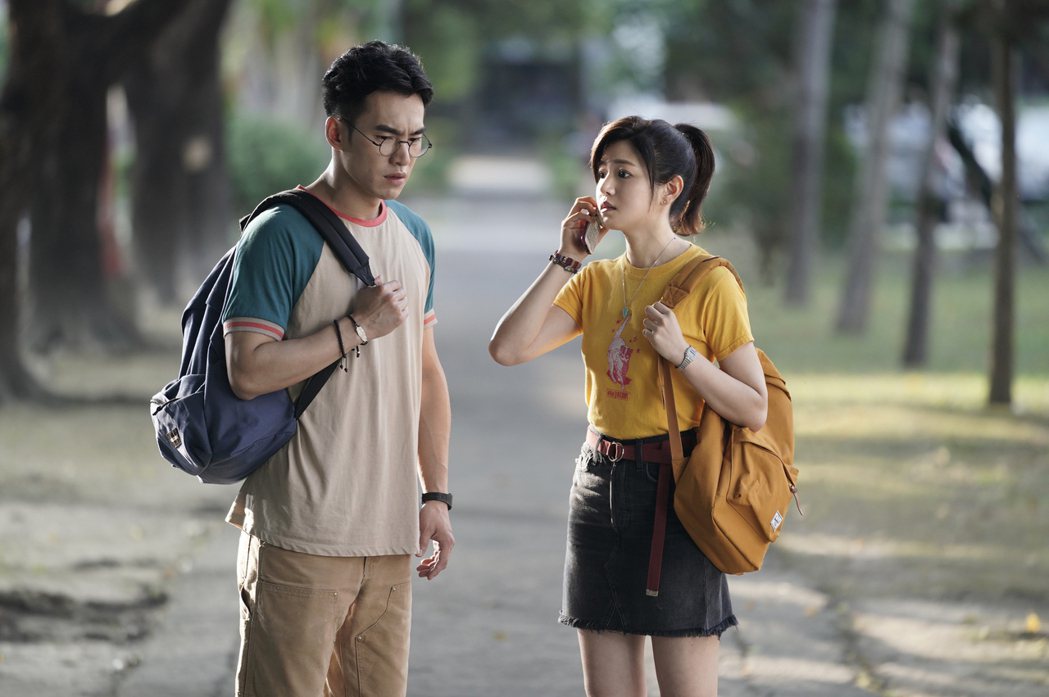 張書豪（左）和陳妍希（右）在片中飾演夫妻。圖／好好看文創/滿滿額娛樂提供