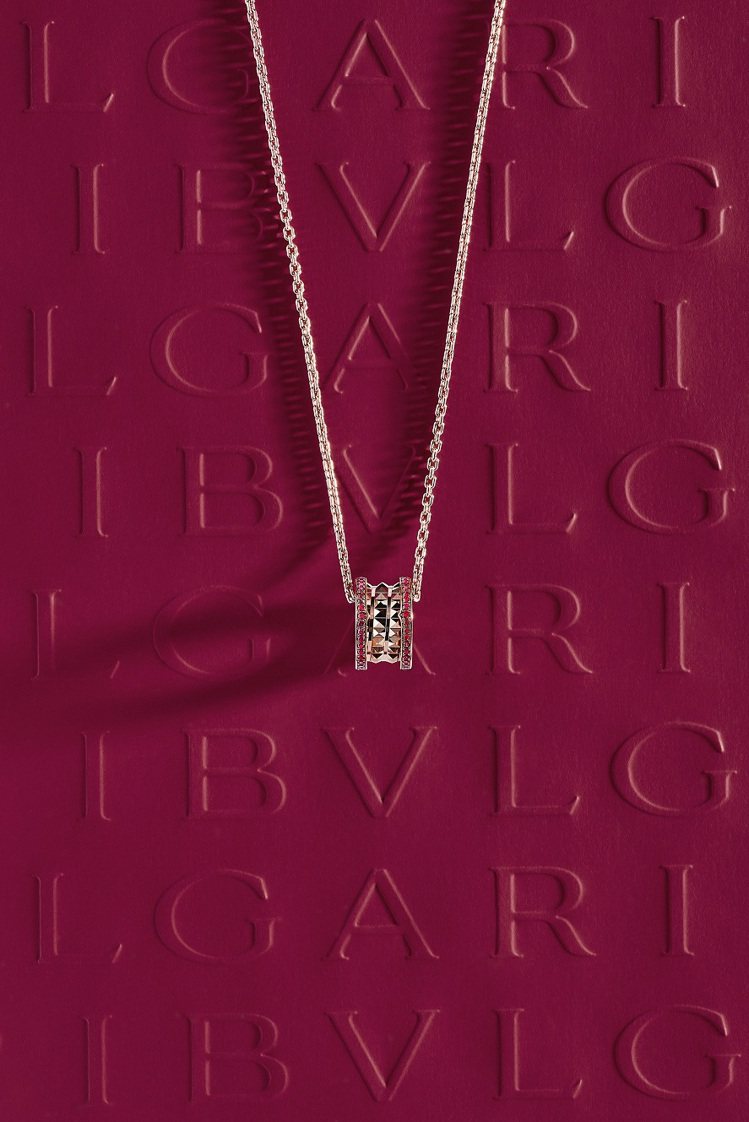 BVLGARI B.zero1 Rock系列紅寶石項鍊新年限量款，約13萬2,000元。圖／寶格麗提供 孫曼