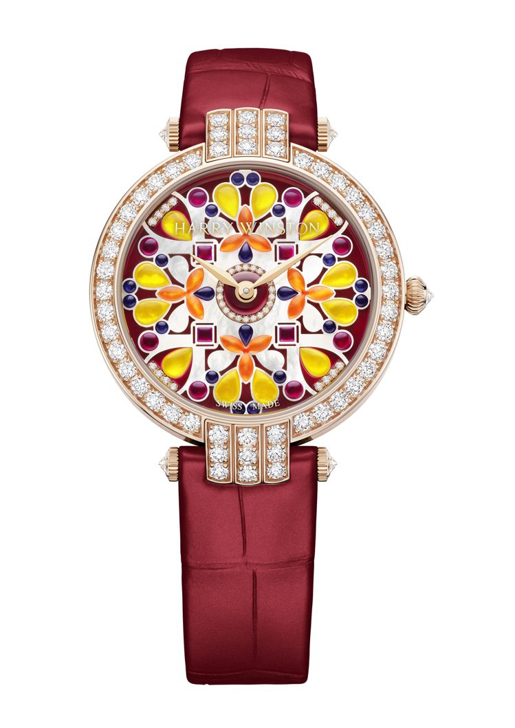 海瑞溫斯頓卓時Premier系列Kaleidoscope腕表，18K玫瑰金、紅色表帶，使用大量珍珠母貝與寶石鑲嵌，美艷動人。圖 / Harry Winston提供。