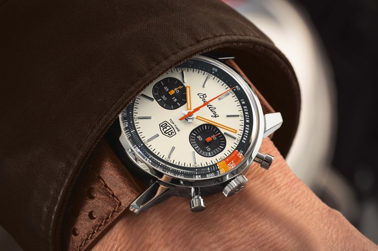 百年靈（Breitling）TOP TIME DEUS限量版腕表，閃電形的計時大...