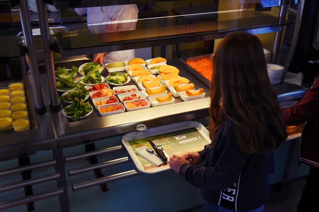 法國的「素食營養午餐－全國實驗」，自2019年11月1日開始，實驗政策為期兩年，...