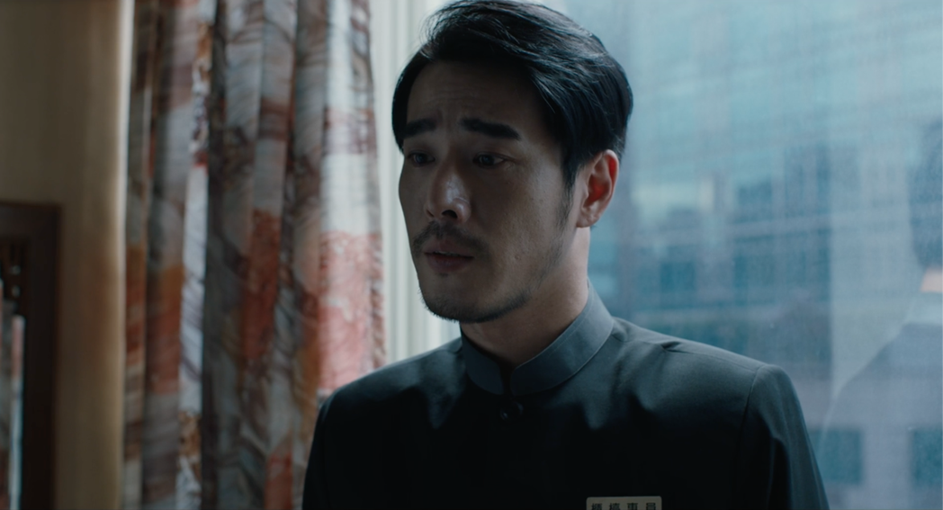 黃騰浩在「安眠旅舍」演出一名神秘旅館的櫃檯人員，演技大突破。圖／好威映象提供