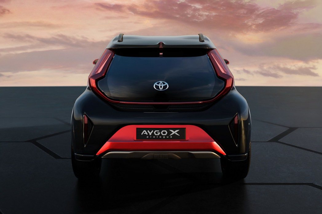 Toyota Aygo X Prologue的尾燈沿著後車箱邊緣設計。 摘自To...