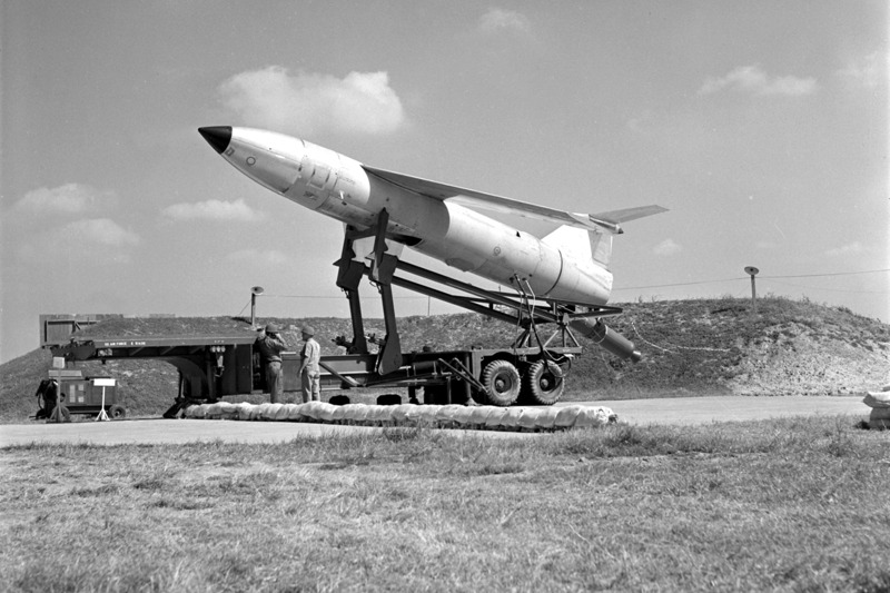 1957年下半年美方的屠牛士飛彈部隊進駐台灣，後來為了改善與大陸關係，美國又將這些飛彈撤出台灣。圖／聯合報系資料照片