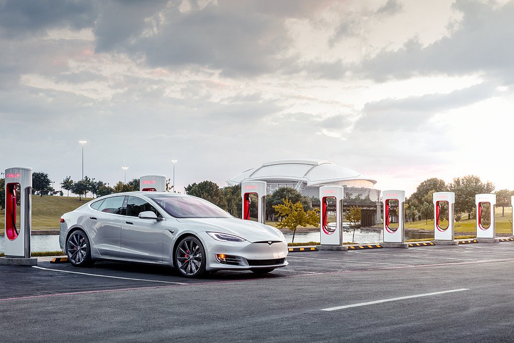 特斯拉計劃在今年內開放超級充電站給其他廠牌的電動車使用。 圖／Tesla提供