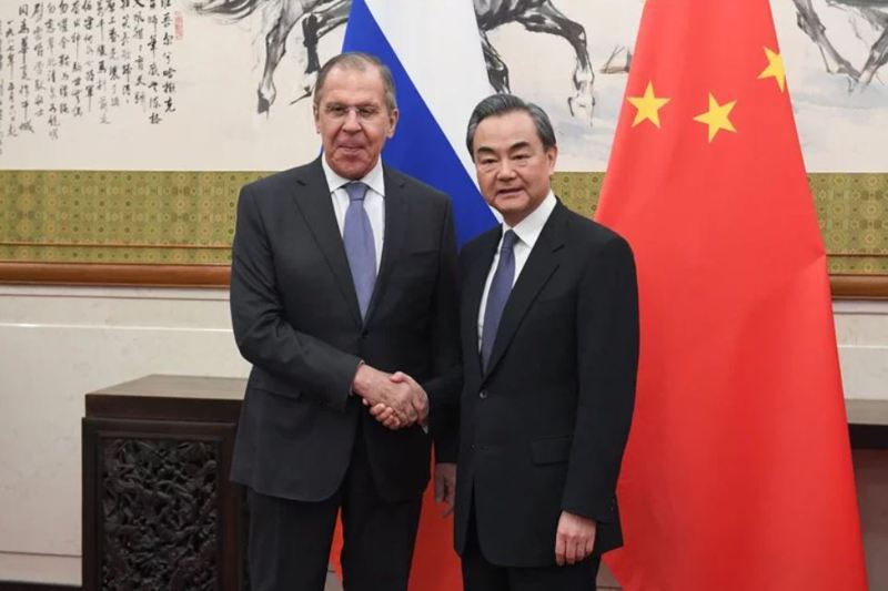 3月22到23日，王毅與俄羅斯外長拉夫羅夫在大陸廣西桂林舉行會晤。 中新社