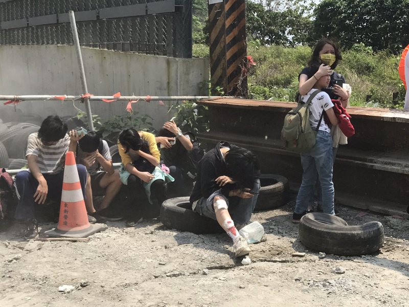 台鐵408次太魯閣上午驚傳意外，目前4人失去生命跡象。記者王燕華／攝影
