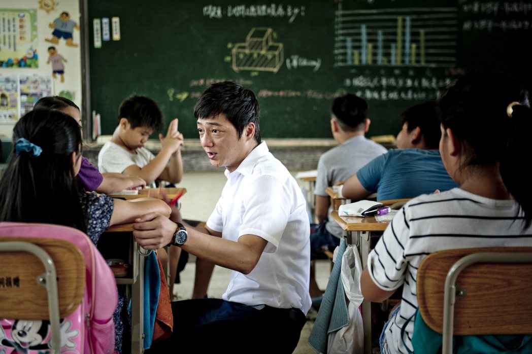藍葦華新片「期末考」扮演小學教師。圖／海鵬提供