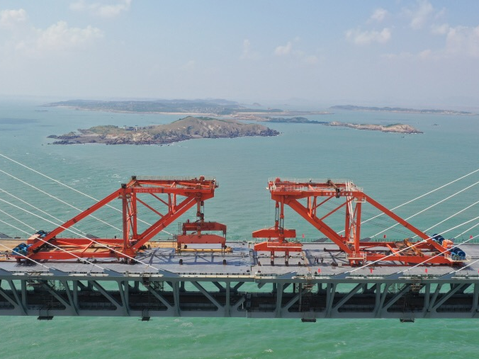 被視為「京台高鐵」先期工程的平潭海峽公鐵兩用大橋，2019年9月全線貫通。圖／取自平潭傳媒中心