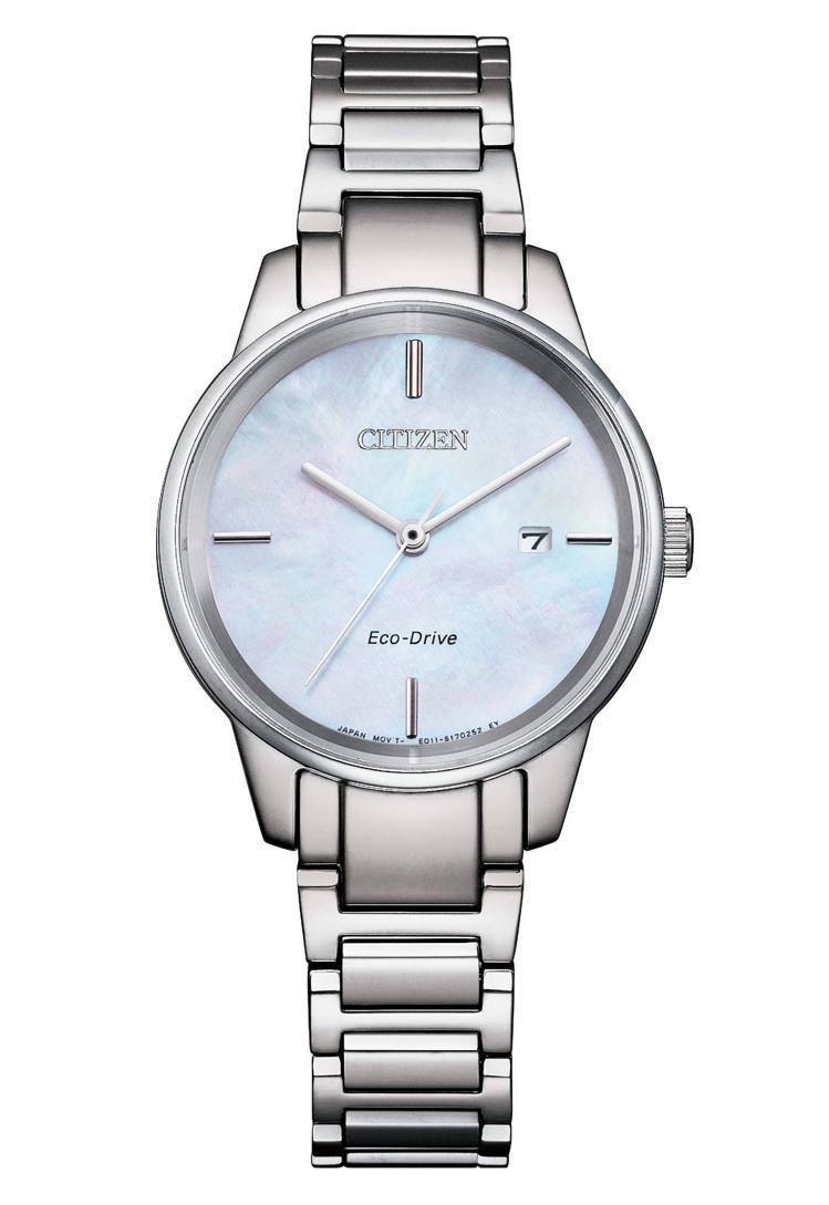 CITIZEN EW2590-85D腕表，精鋼表殼、表鍊，搭配蝶貝表盤9,900元。圖／CITIZEN提供