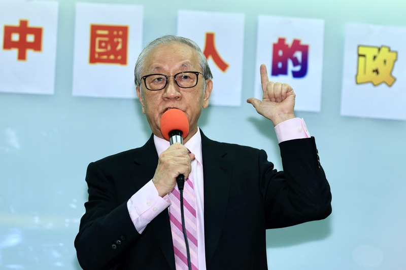 新黨前主席郁慕明（圖）上午舉行「勇敢面對新黨變質」記者會，宣布辭去新黨榮譽主席。記者林伯東／攝影