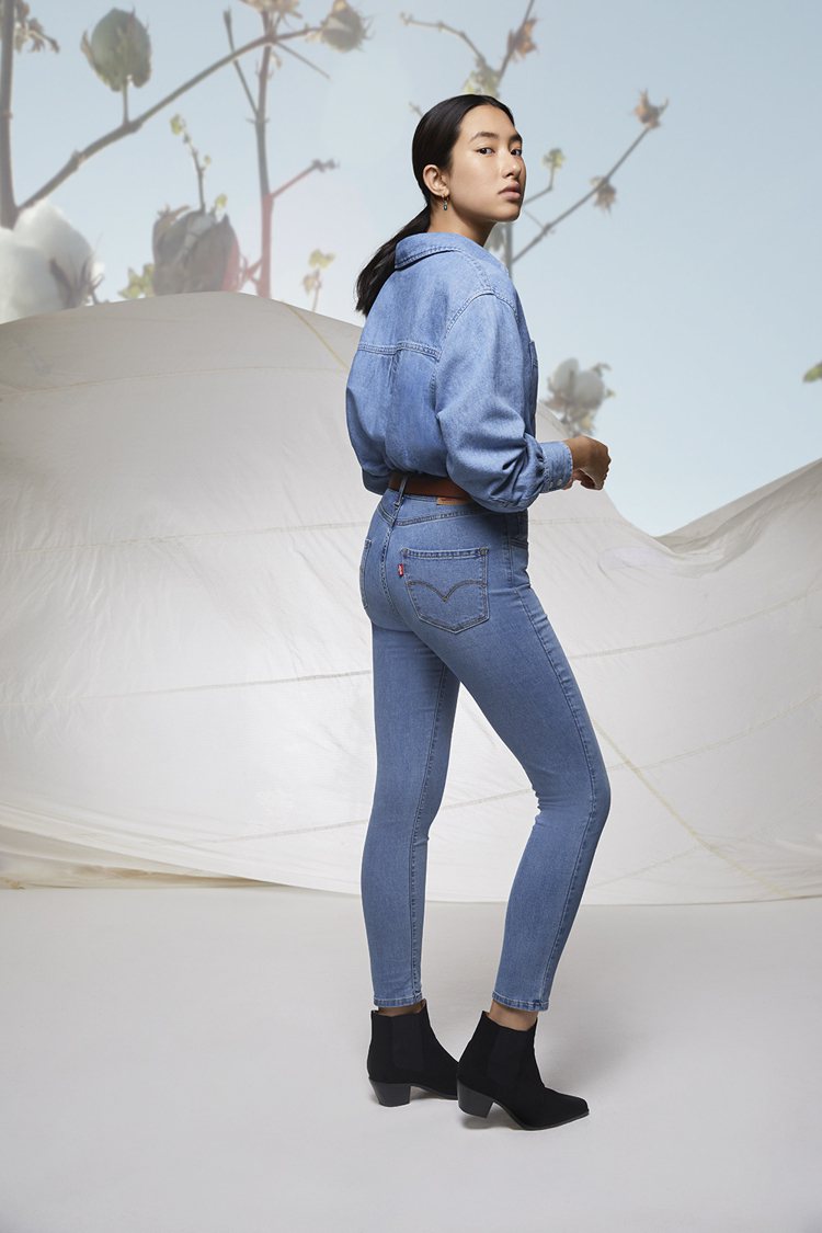 LEVI'S推出全新+Levi's®Cool Eco Performance涼感丹寧系列褲款。圖／LEVI'S提供