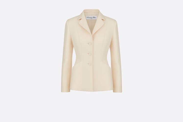 DIOR Bar Jacket白色單排釦束腰夾克，15萬5,000元。圖／DIOR提供