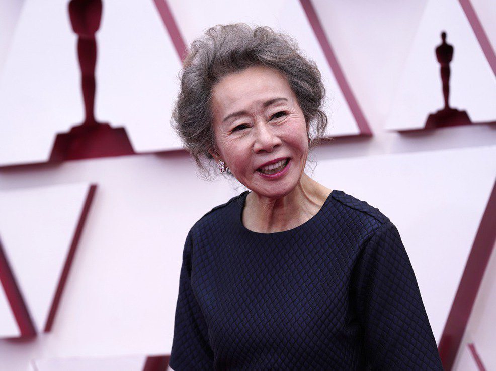 尹汝貞以《夢想之地》拿下奧斯卡最佳女配角獎。 圖／美聯社