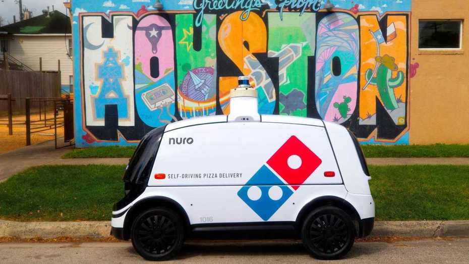 Domino's達美樂比薩在休士頓申請了Nuro R2無人自駕車外送測試。 摘自Motor1
