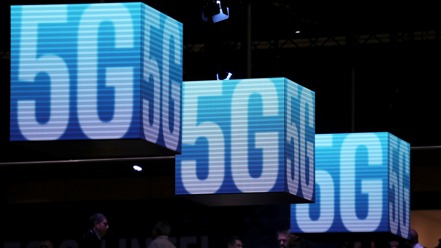 進入5G世代後，預估2027年全球5G用戶將與4G用戶黃金交叉，5G用戶將達44億戶。路透