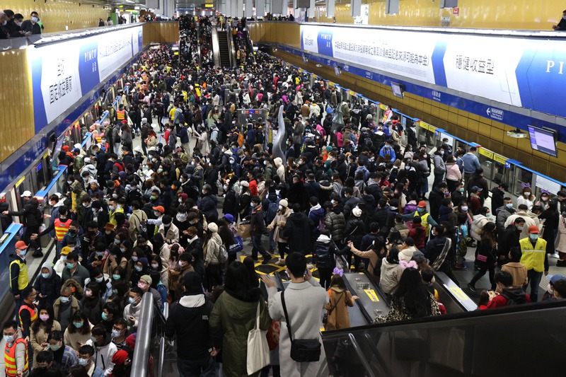 台北捷運迄今營運25年，總旅運量累計超過100億人次。圖／聯合報系資料照片