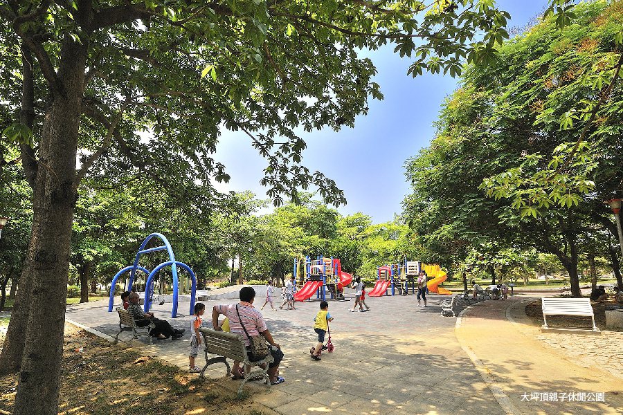 週邊公園環繞，完美的四季休閒，陪伴孩子健康地遊玩長大。 圖片提供/匯成機構
