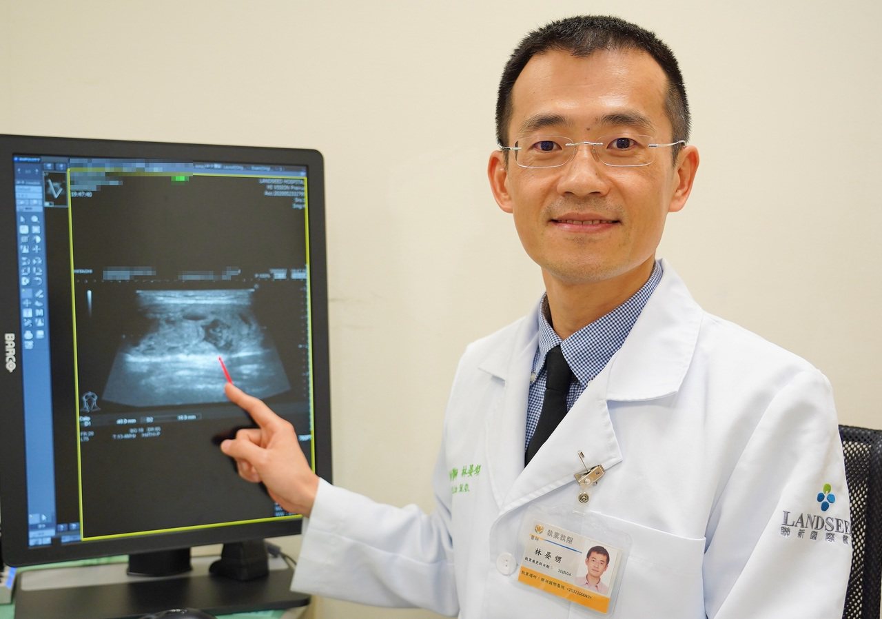 林晏甥說甲狀腺射頻消融術是微創治療，是治療良性甲狀腺結節腫大的新選擇。圖／聯新國際醫院提供