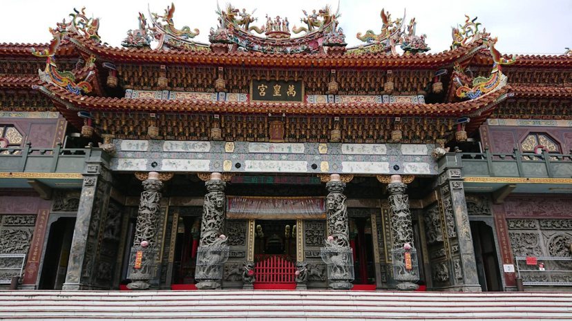 台南市南區萬皇宮是喜樹庄頭的信仰中心，也是遊客必拜景點。 圖／鄭惠仁 攝影