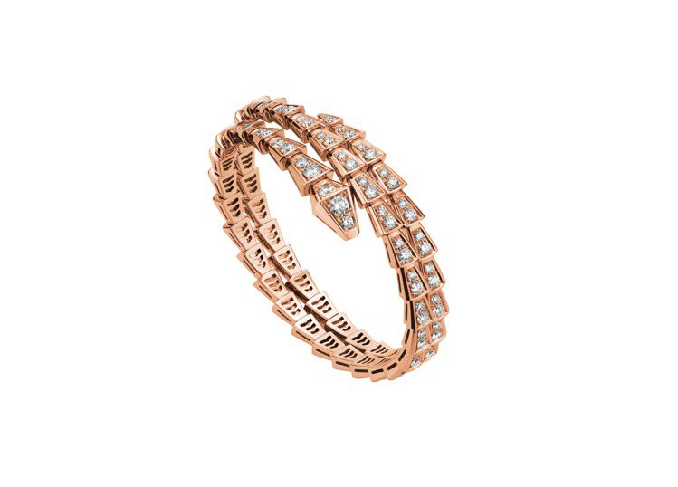 BVLGARI Serpenti Viper玫瑰金鑽石雙圈手環，約137萬7,000元。圖／寶格麗提供