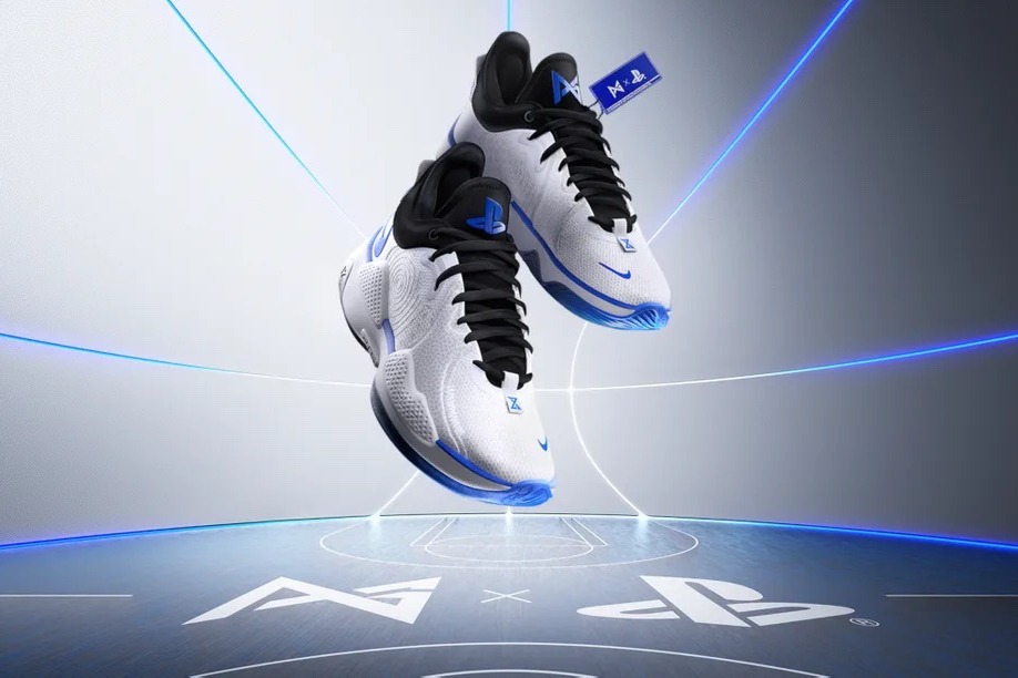 把PS5穿在腳上 <u>PlayStation</u>與NBA球星推Nike聯名運動鞋