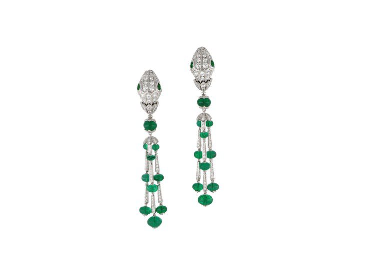 BVLGARI Serpenti系列頂級白K金與祖母綠鑽石耳環，白K金鑲嵌祖母綠與鑽石，760萬元。圖／寶格麗提供