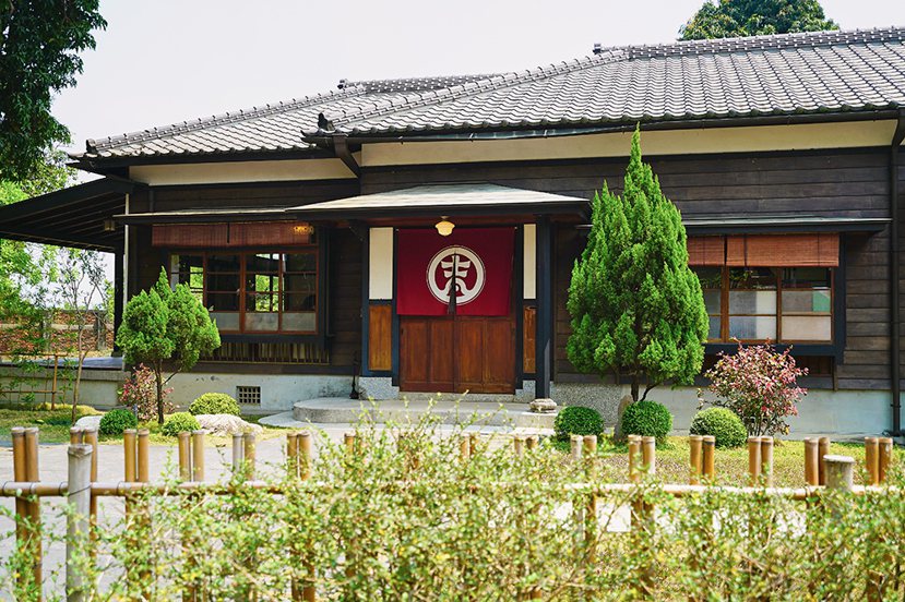 「吉照故里茶道院」是80年歷史的獨棟日式檜木建築，結合日式茶道訴說橋仔頭的故事。...