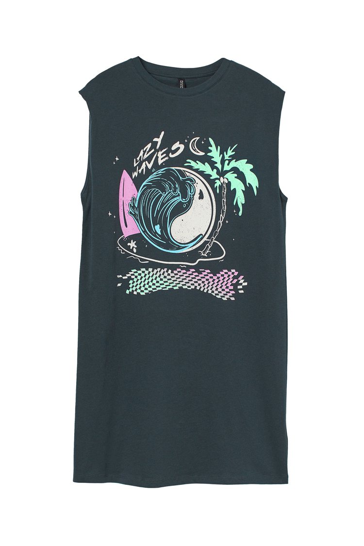 H&M滑板衝浪夏季系列長版上衣499元。圖／H&M提供