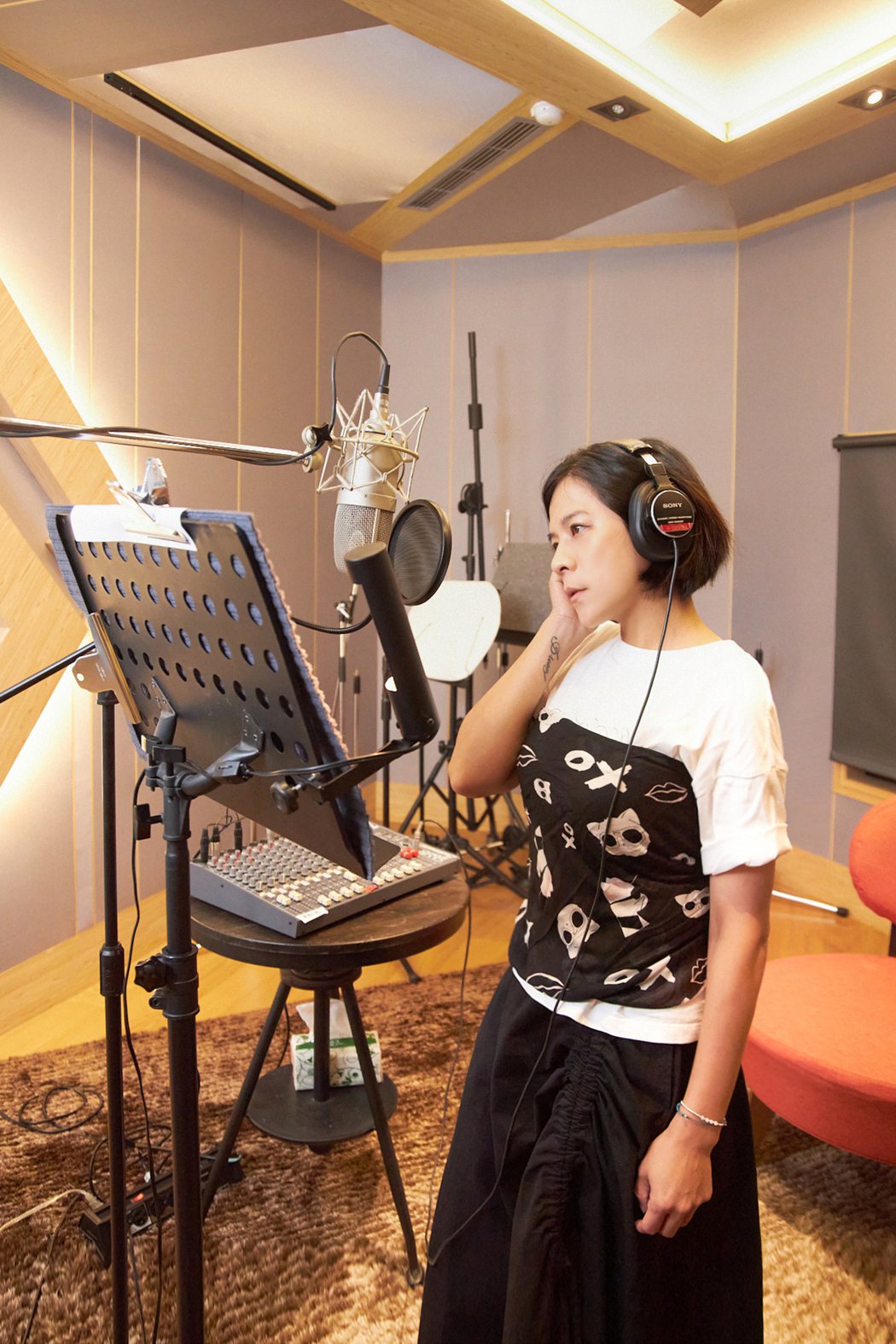 江美琪新单曲“绕”是台湾首部消防职人剧“火神的眼泪”片尾曲。图／索尼音乐提供