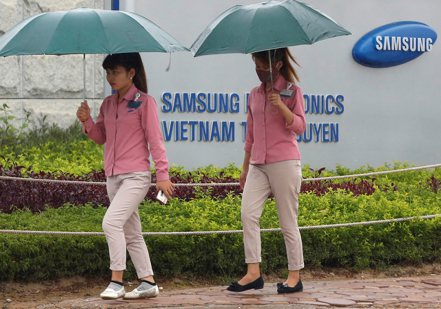 在全球製造業角色日益吃重的越南，近日檢測出新型新冠變種病毒，可能進一步衝擊全球供應鏈。  路透