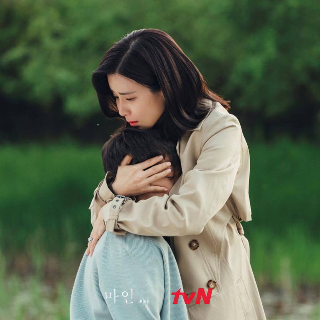 李寶英在「我的上流世界」中演出溫柔又堅強的媽媽角色。圖／擷自tvN 드라마(Dr...