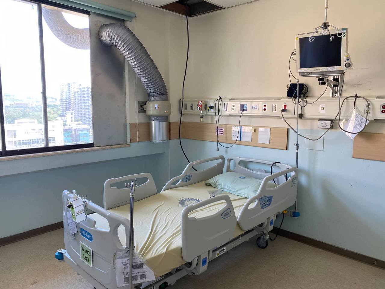 圖為台中榮總徵調急性病床並改裝為專責病床。圖／台中榮總提供