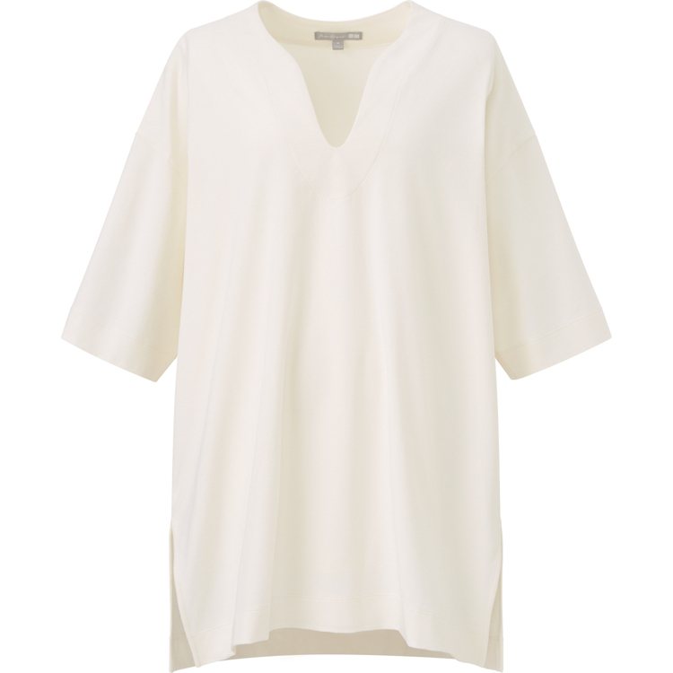 UNIQLO and Mame Kurogouchi聯名系列AIRism棉質寬版T恤790元。圖／UNIQLO提供