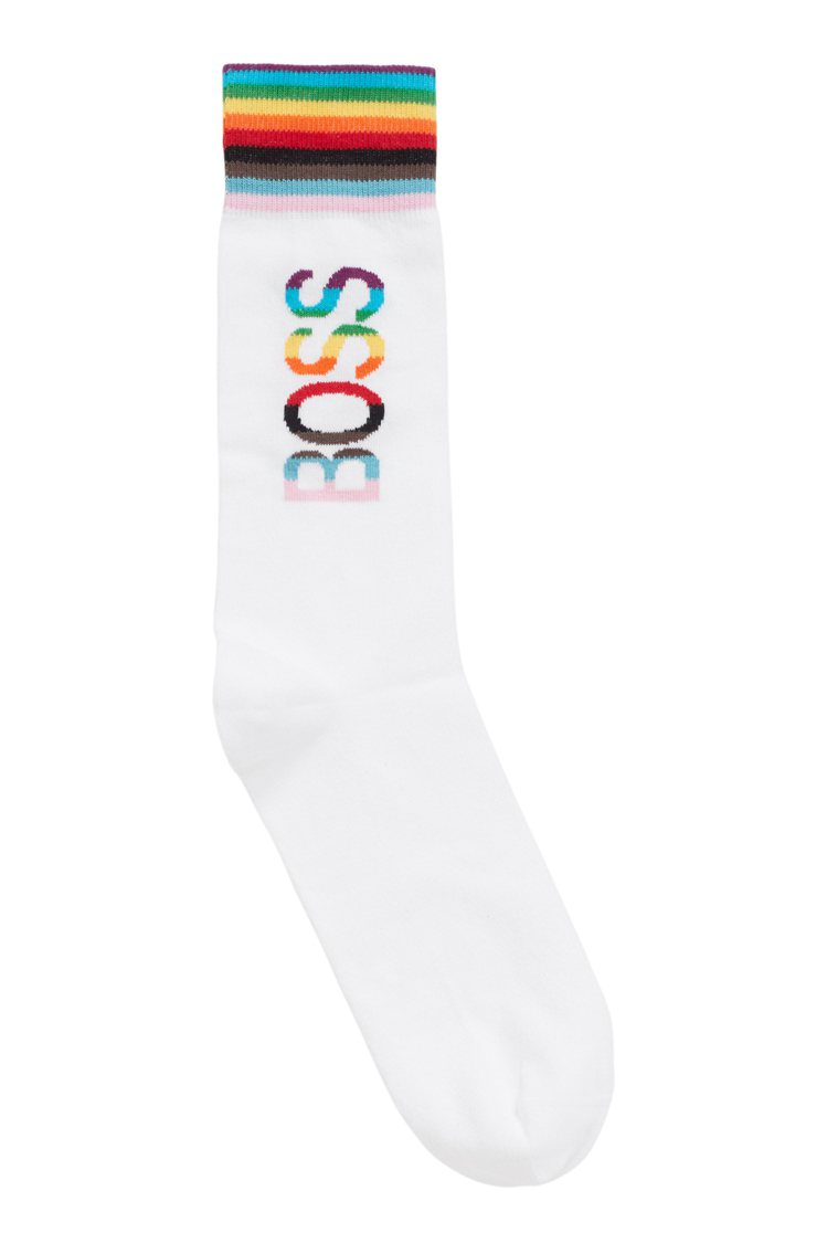 BOSS Pride限量系列彩虹運動長襪，600元。圖／BOSS提供