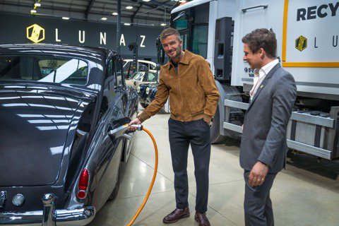 投資事業再加一 貝克漢收購英國老車電動化公司Lunaz 10%股份！