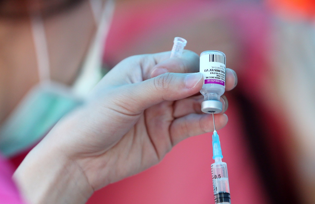 截自6月20日，台灣的新冠疫苗總數為3355萬劑，實際到貨量則為485.66萬。聯合報系記者侯永全／攝影