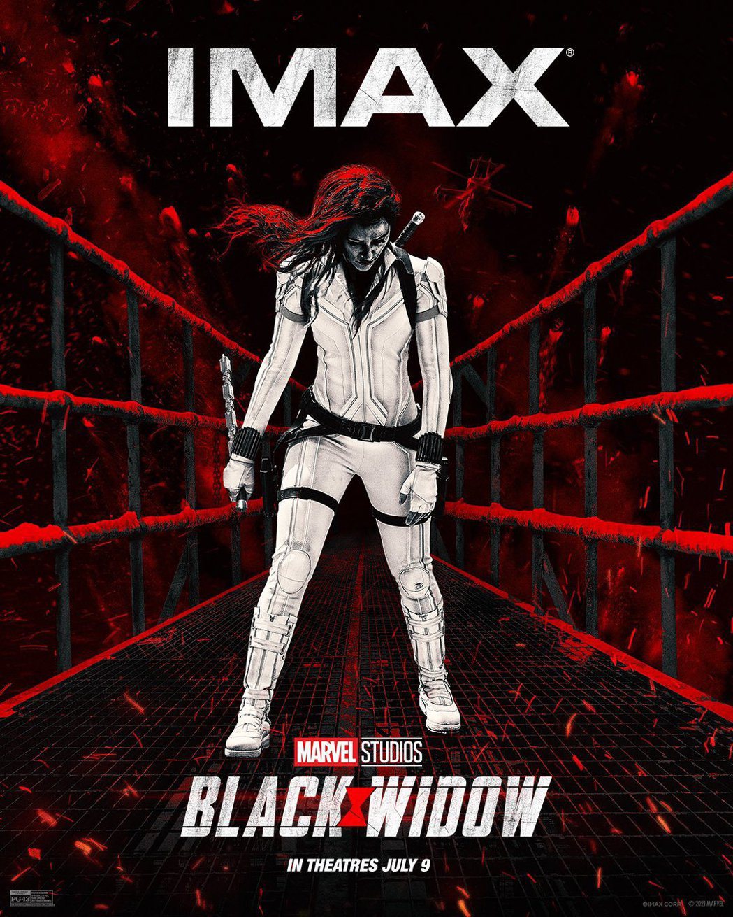「黑寡婦」有IMAX版本，特別推出不同的海報。圖／摘自twitter