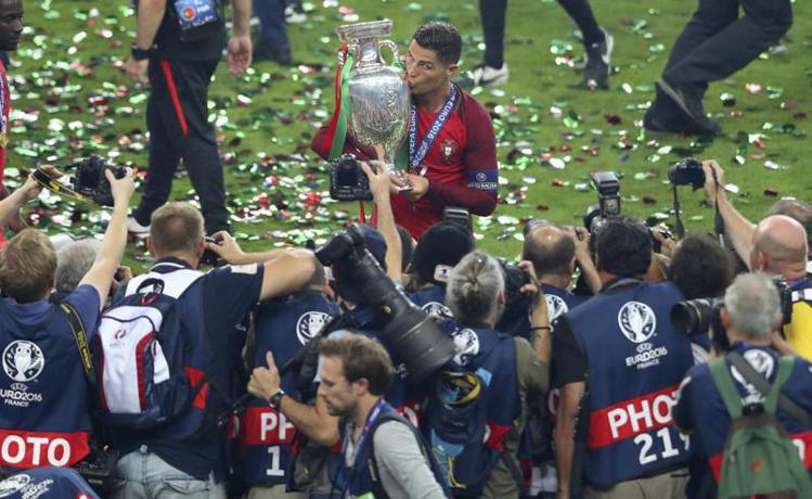 葡萄牙在上屆歐洲國家盃擊敗法國拿到冠軍，今年尋求衛冕。（美聯社）