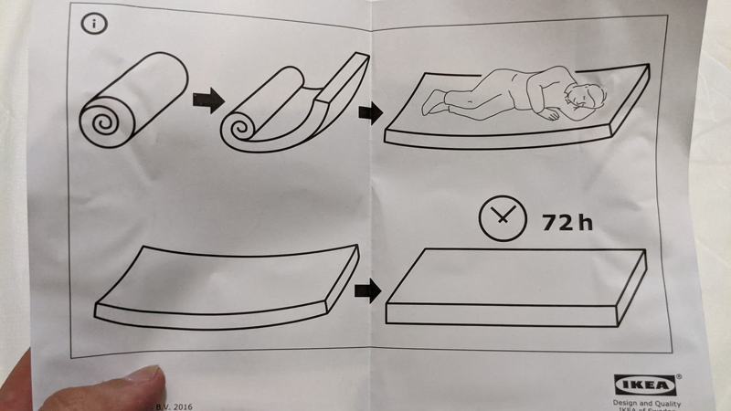 吳崢日前購買IKEA床墊內附說明書，相較其他家具繁瑣的數頁說明書，讓他大讚「我覺得這是他們最清楚完整的說明書。」（翻攝自吳崢臉書）