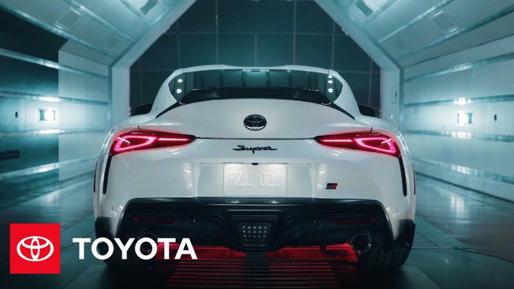 TOYOTA USA最新推出的Supra廣告，除了展現車款優異操控表現外，也順便...