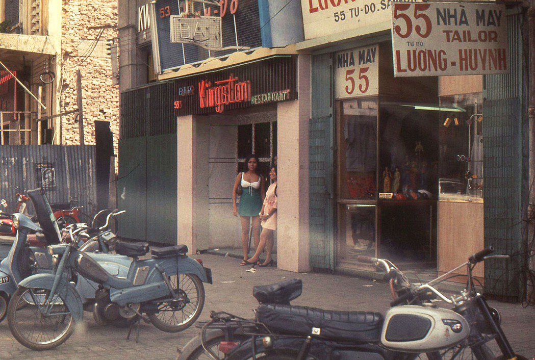 示意圖，1970年在越南的美軍俱樂部裡的吧女。 圖／Flickr@<a href...